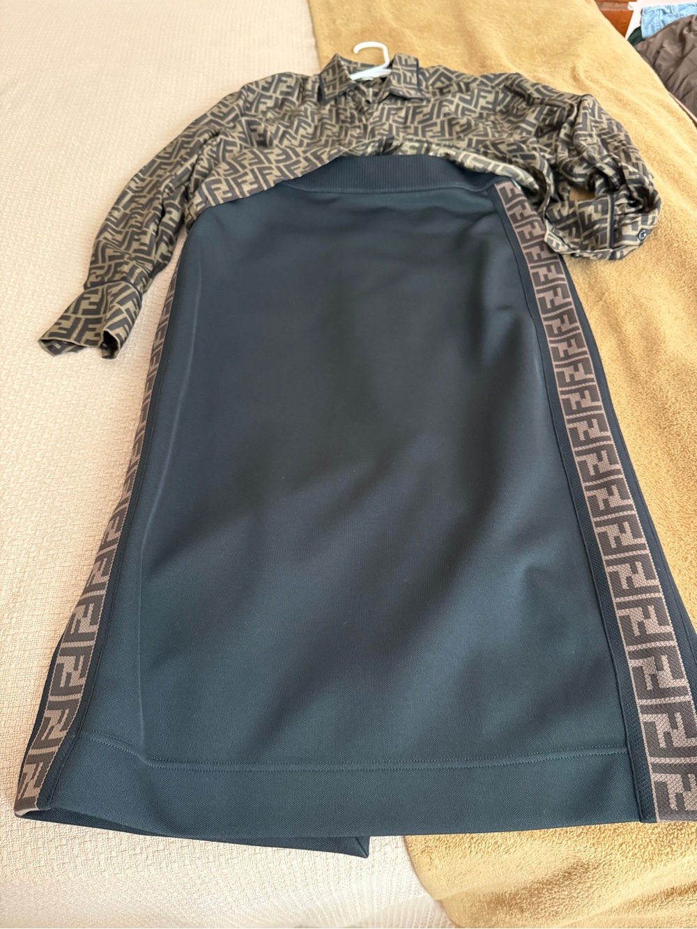 Fendi Black Pencil Skirt with Brown FF Zucca trim SZ 46 NWOT